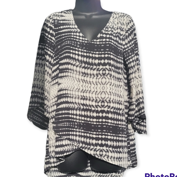 KAREN KANE Bracelet Sleeve Assymetrical Blouse Shirt Top XS Black & White. - Picture 2 of 9